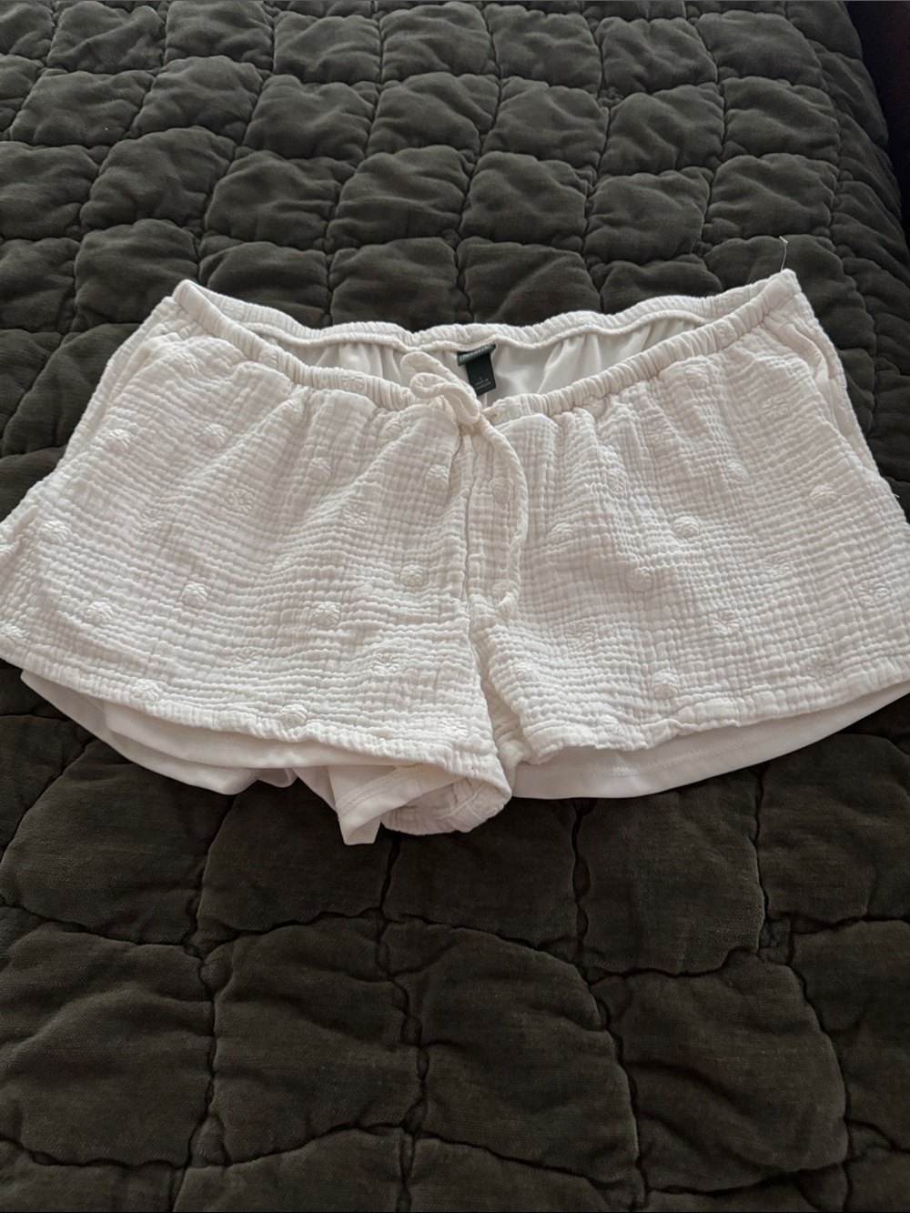 Wild Fable Women's White Textured Drawstring Shorts with liner size Large